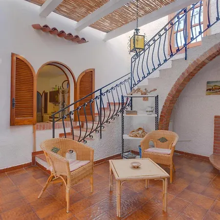 Σπίτι διακοπών Cozy In Punta Milocca With Kitchen